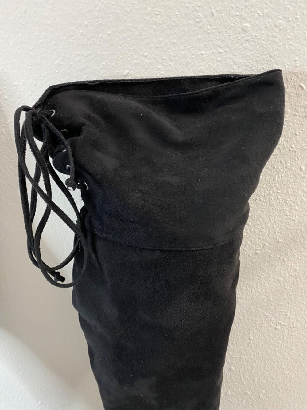 Room of Fashion Knee High Black Suede Boots Lace Back Block Heel 6W - Picture 4 of 12